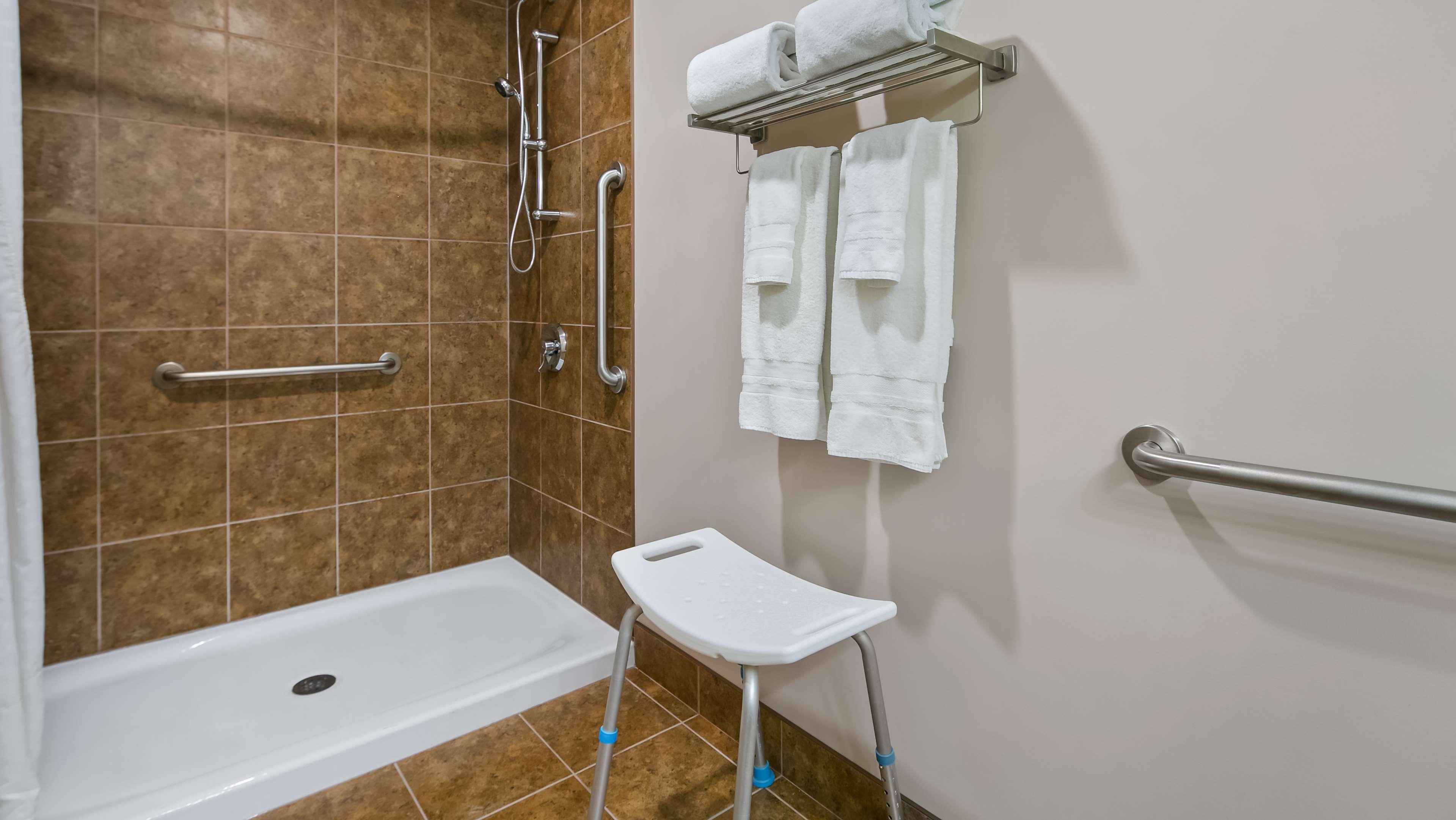Best Western Plus Chateau Inn Sylvan Lake Eksteriør billede