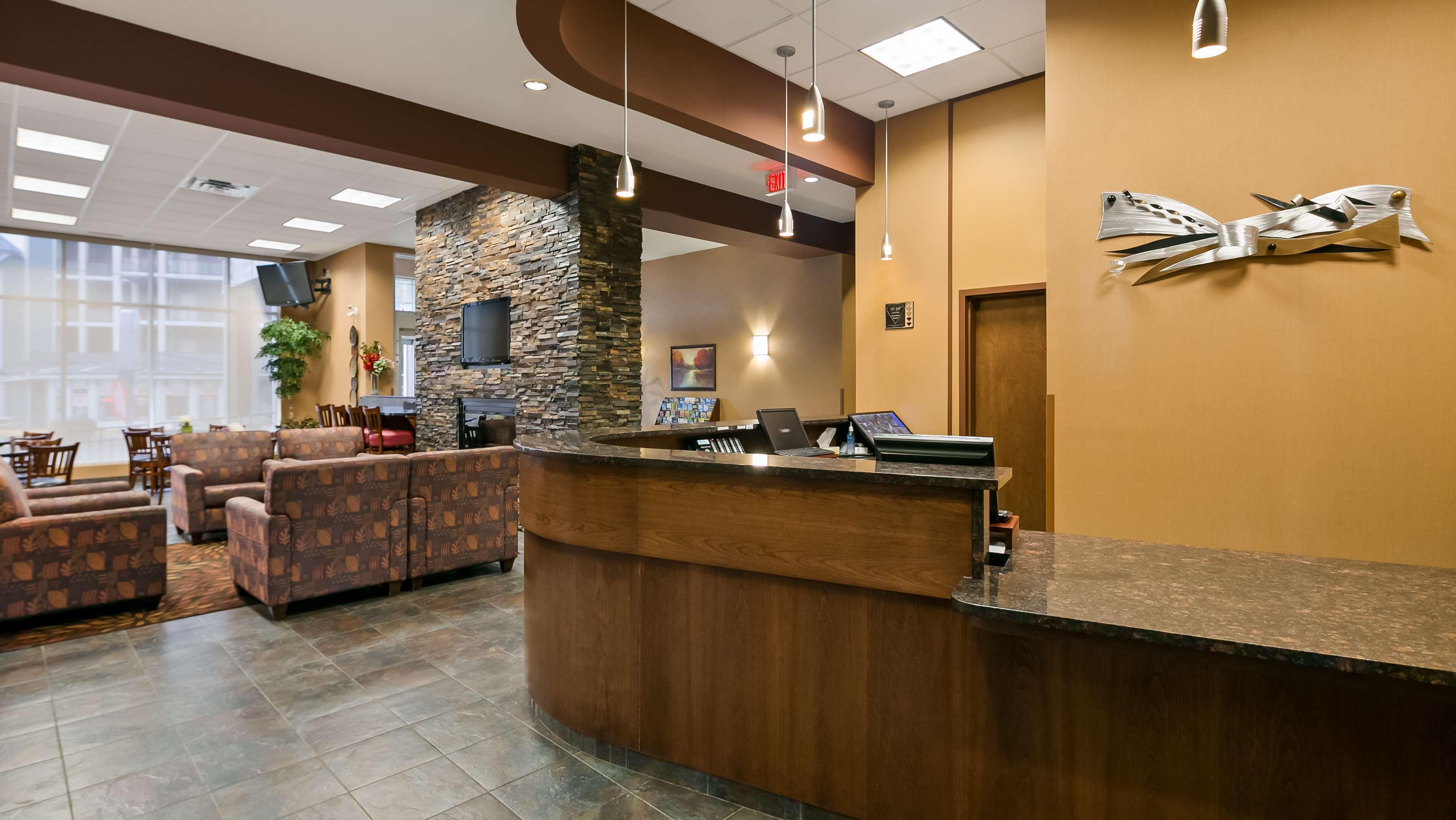 Best Western Plus Chateau Inn Sylvan Lake Eksteriør billede