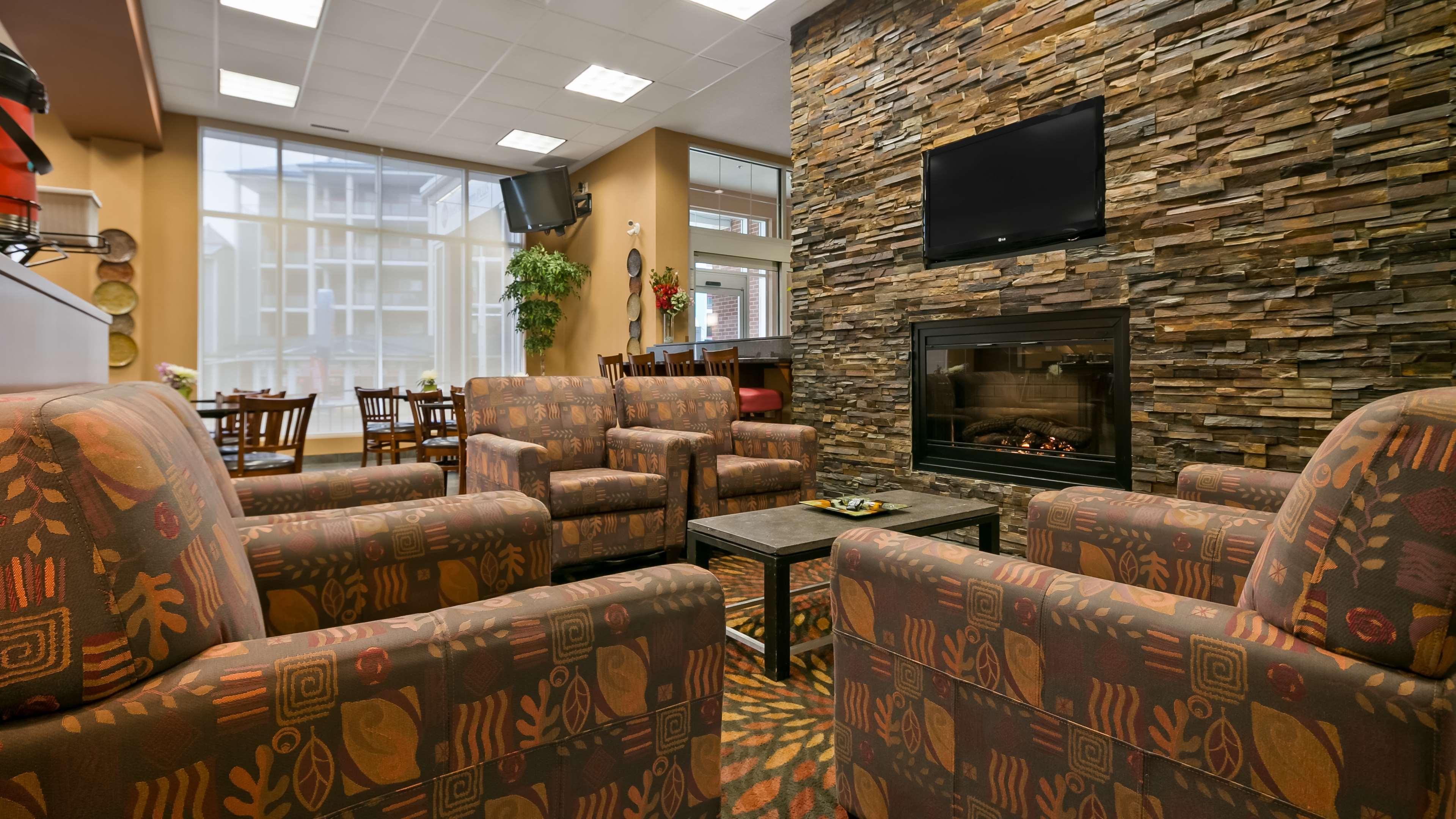 Best Western Plus Chateau Inn Sylvan Lake Eksteriør billede