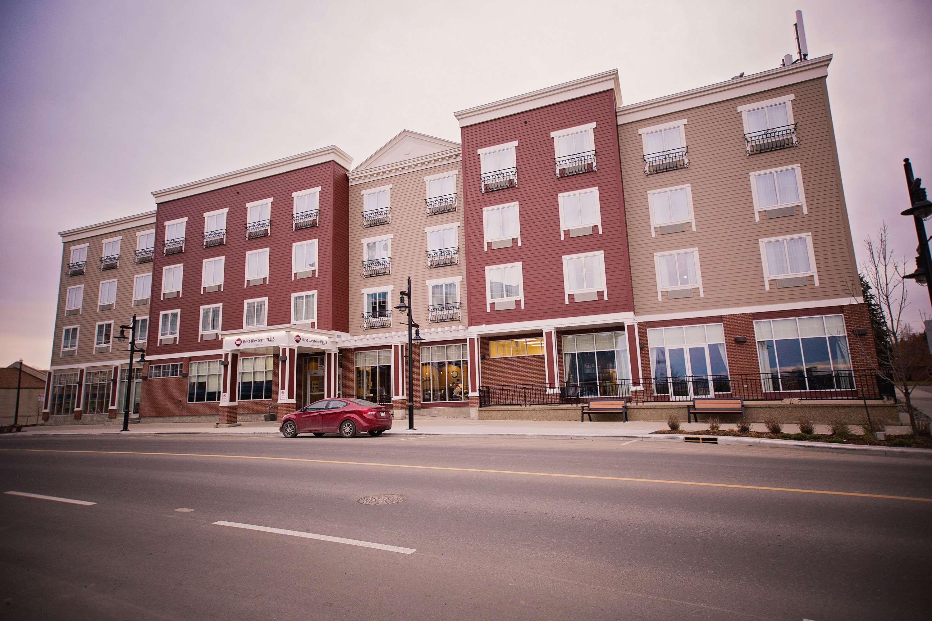 Best Western Plus Chateau Inn Sylvan Lake Eksteriør billede