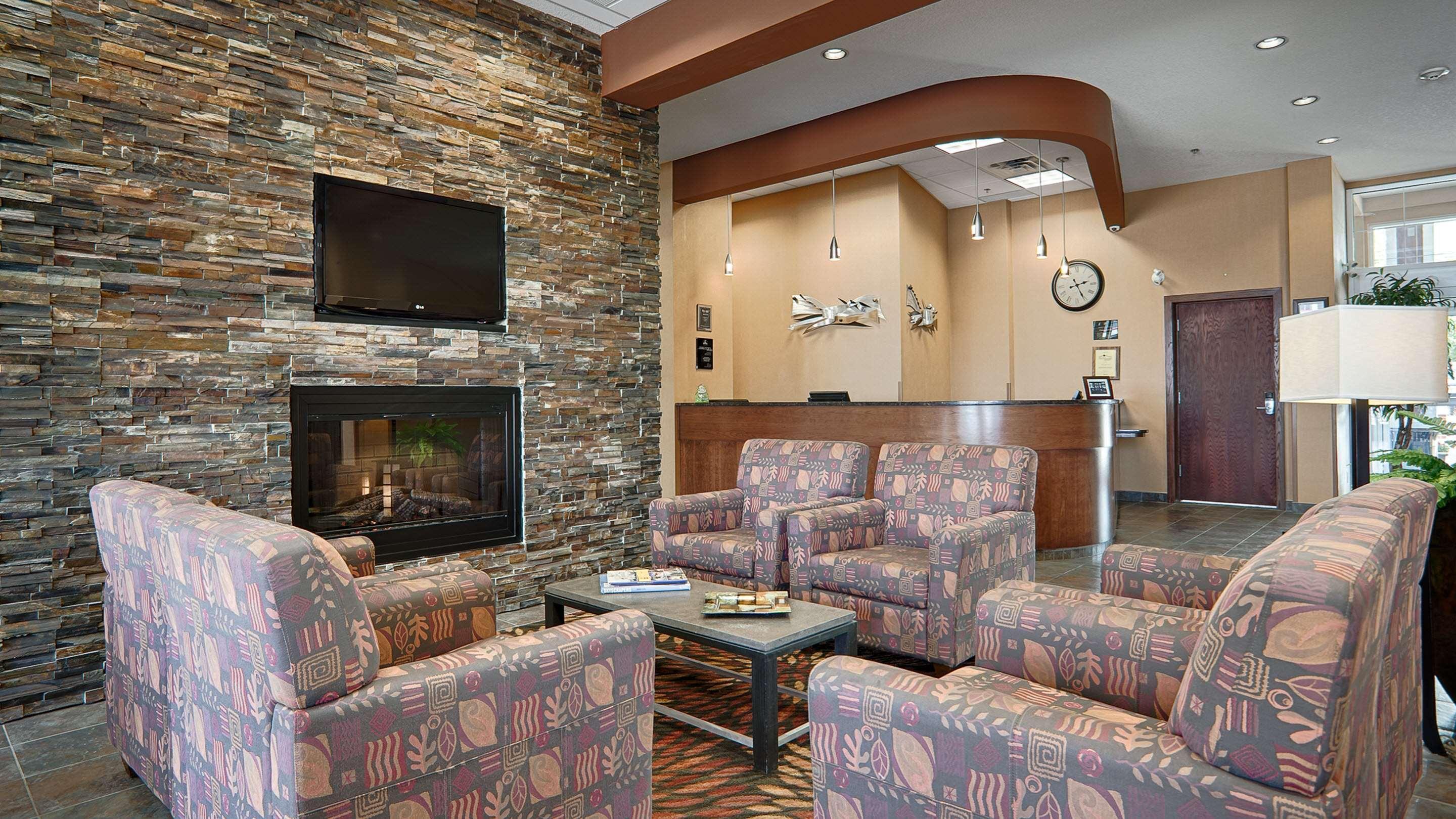 Best Western Plus Chateau Inn Sylvan Lake Eksteriør billede