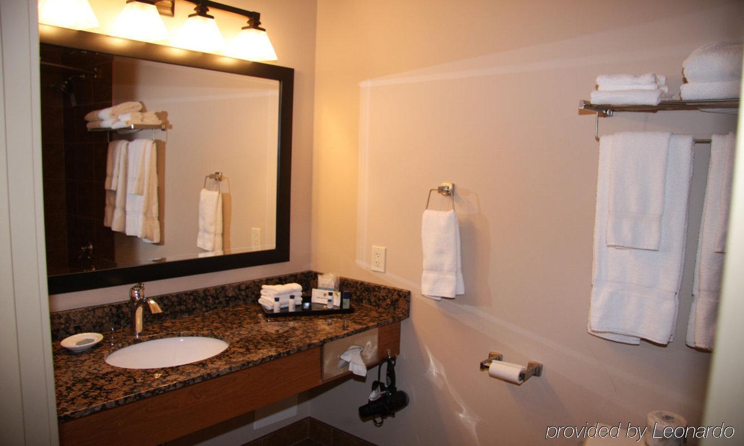 Best Western Plus Chateau Inn Sylvan Lake Eksteriør billede
